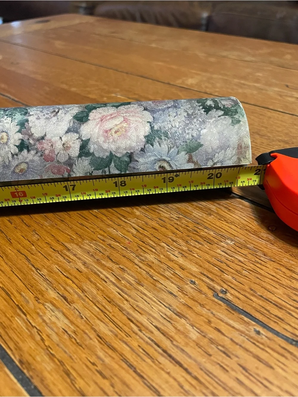 Metallic Floral Vintage Rose Wallpaper Roll in Pink and Green